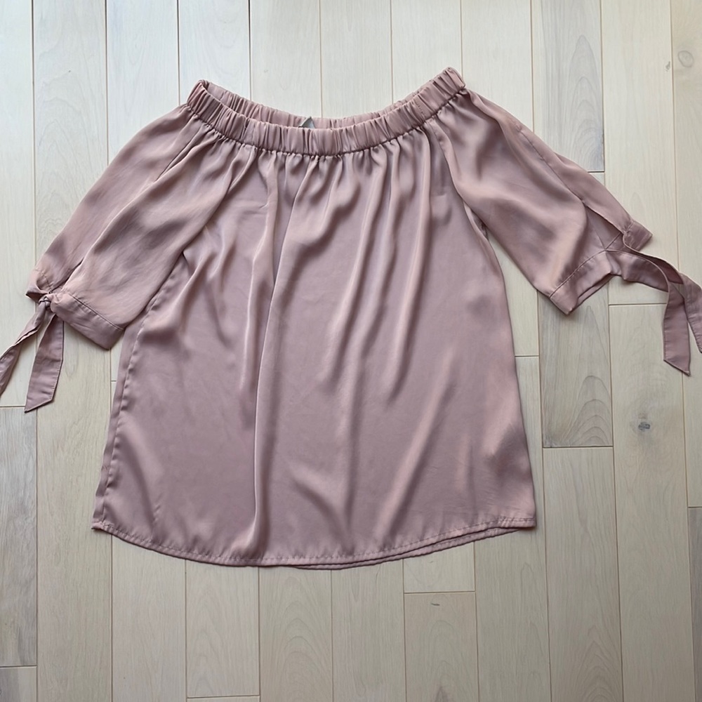 H&M Off the shoulder top